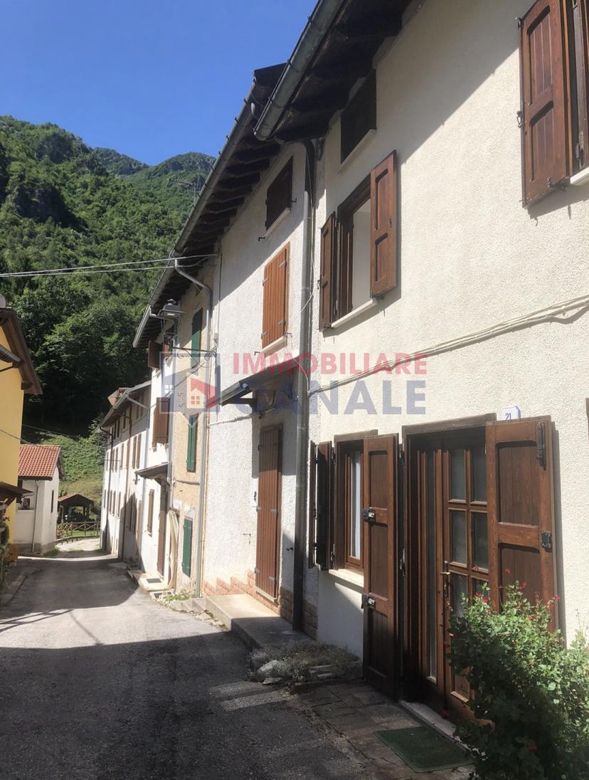 Villa a schiera in Contrà Vanzi, 21 Laghi (VI), Laghi — foto 4 di 5