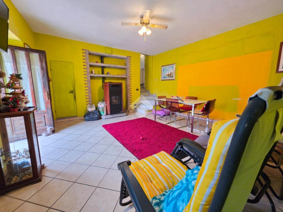 Casa indipendente in Via Luciano Debernardi 41, Zubiena
