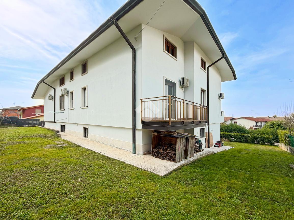 Villa in Via Naronchi 26, Colognola ai Colli