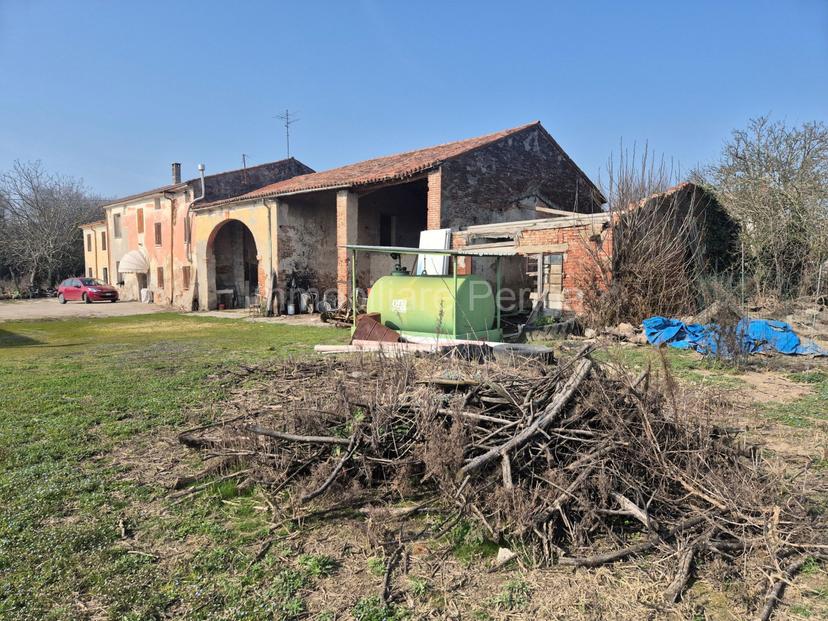 Cascina in Via Cortina, Erbè — foto 5 di 5