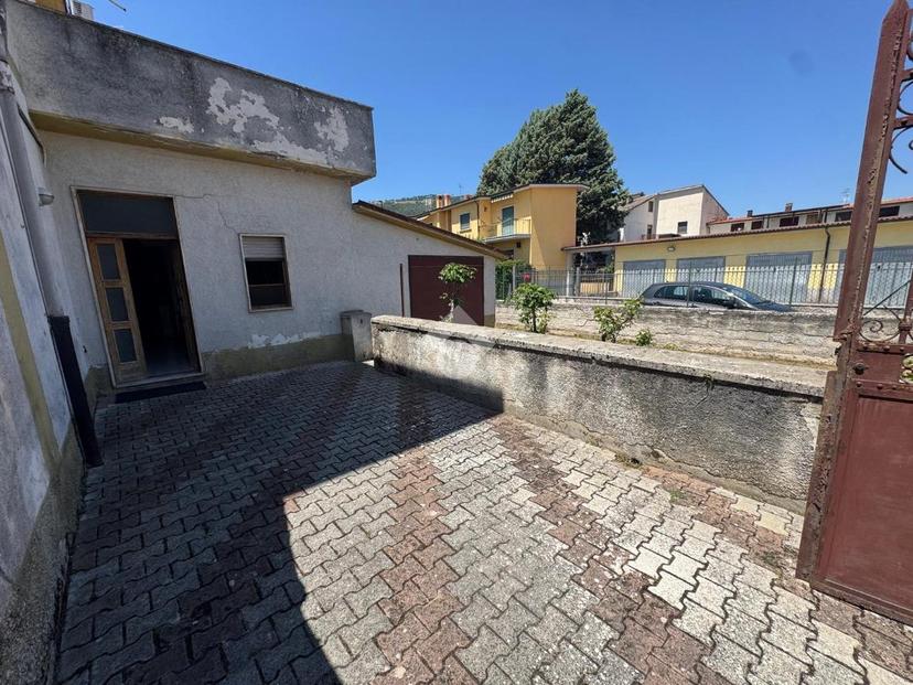 Casa indipendente in Via Brasile 20, Avezzano — foto 4 di 5