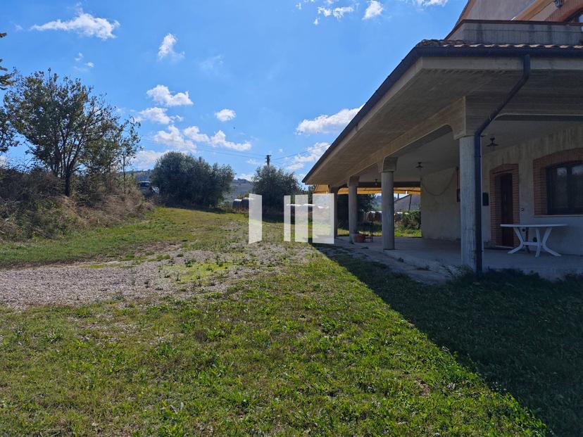 Villa in Via Villa De Luca 12, Bellante — foto 3 di 5