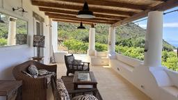 Villa, Leni