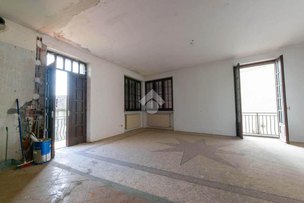 Casa indipendente in Via Santa Maria 30, Castelletto Merli