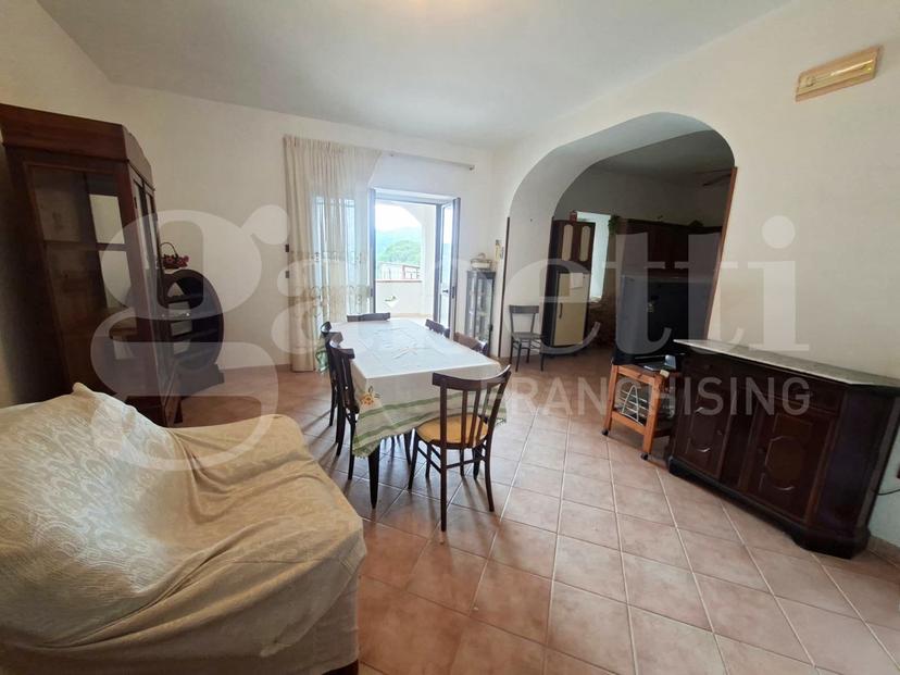 Casa indipendente in Tranzi Snc, Teano