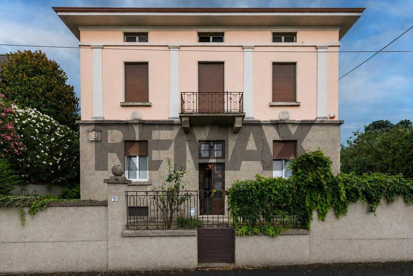 Villa in Via Cristoforo Colombo 5, Castellanza — foto 3 di 5