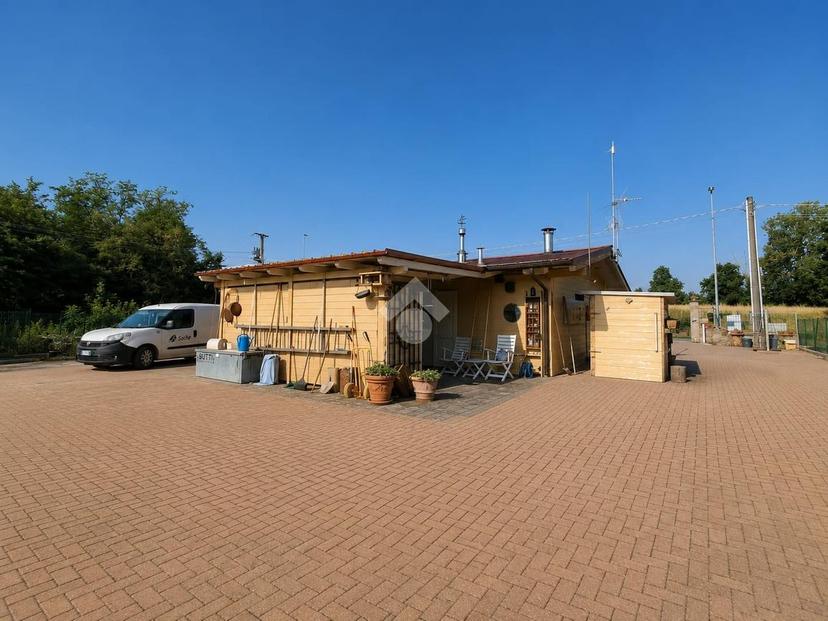 Villa in Frazione Godi 28, San Giorgio Piacentino — foto 2 di 5