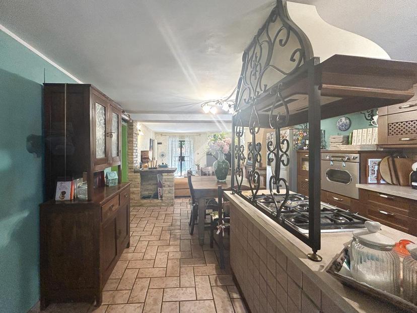 Villa in Strada Chiusa 7, Chieti — foto 3 di 5