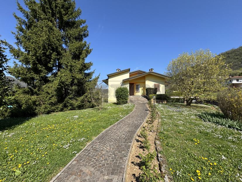 Casa indipendente in Contrada Valdicase 12, Castelgomberto — foto 3 di 5