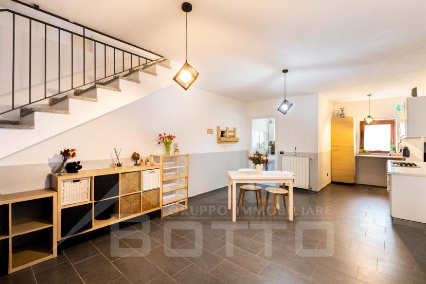 Villa a schiera in Via Sant Antonio N 58, Fontaneto d'Agogna — foto 3 di 5