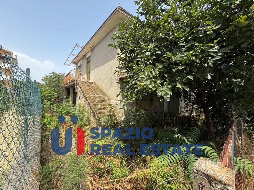 Casa indipendente in Strada Fonte del Lupo, Città Sant'Angelo — foto 3 di 5