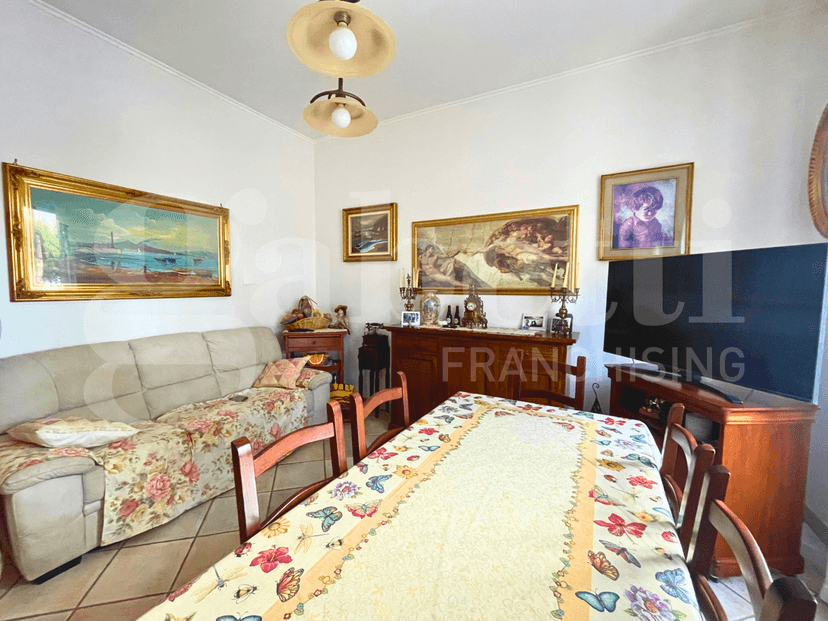 Quadrilocale in Via E. Filiberto 9, Gaeta