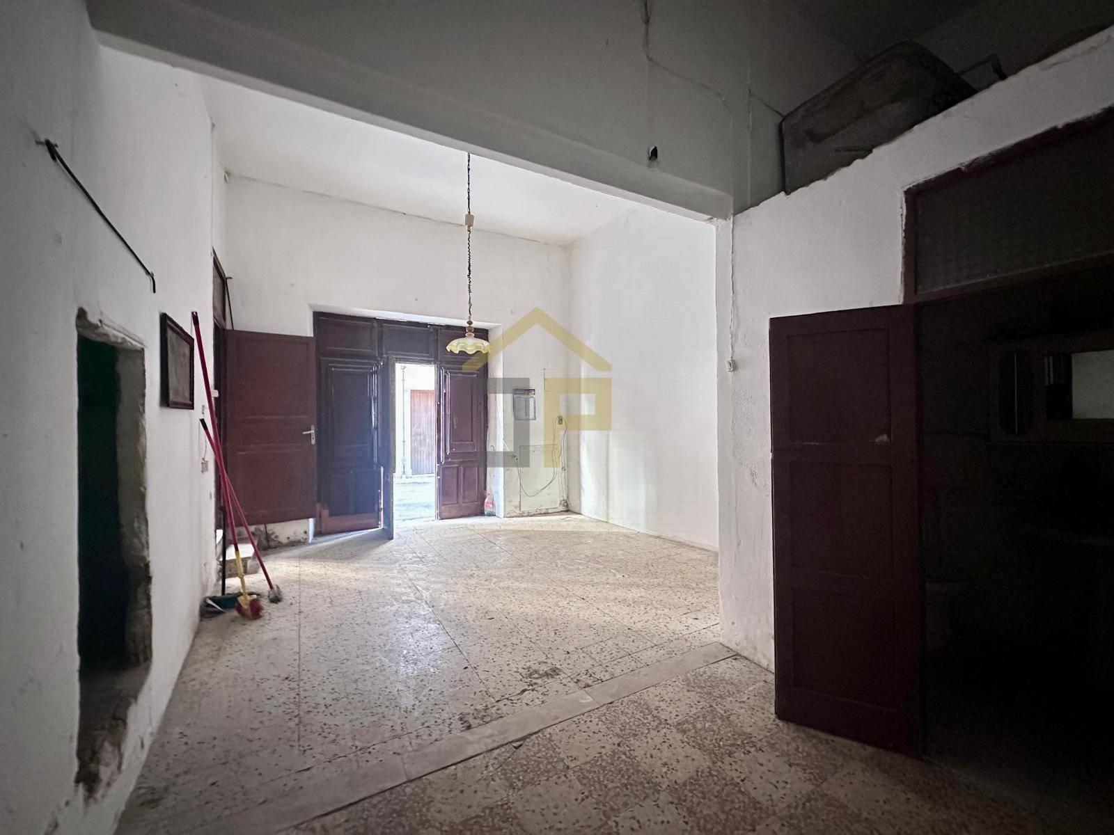 Casa indipendente in Via Tripoli 28, Castellammare del Golfo