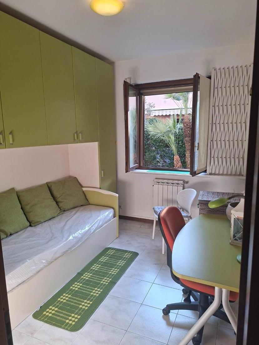 Villa a schiera, Luni — foto 5 di 5