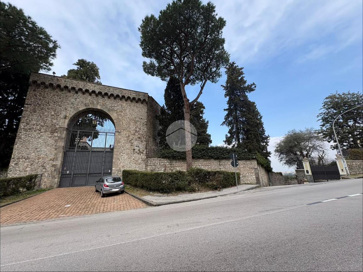 Trilocale in Via Fratte 12, Castellammare di Stabia