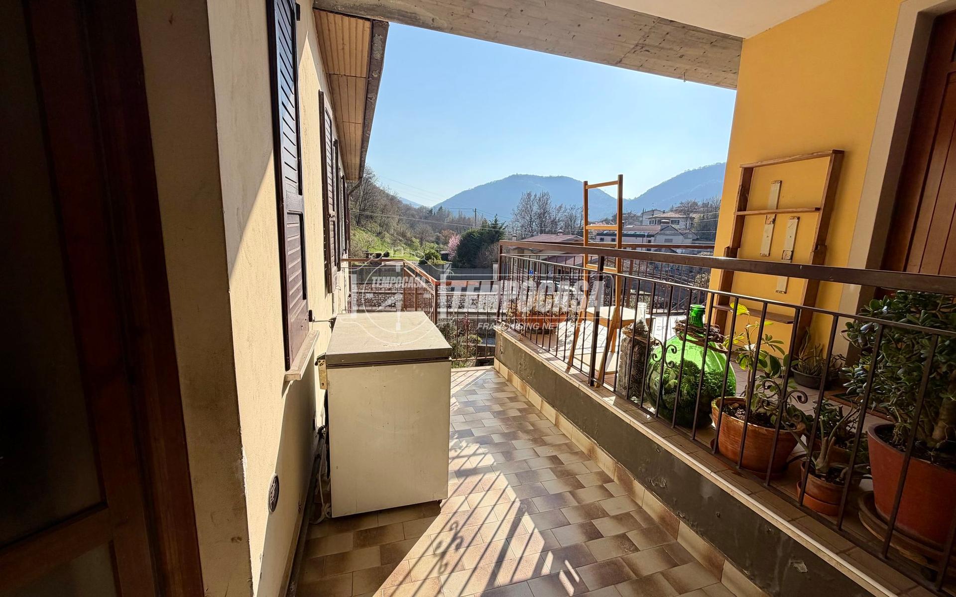 Bilocale in Via Nazionale 48, Caino