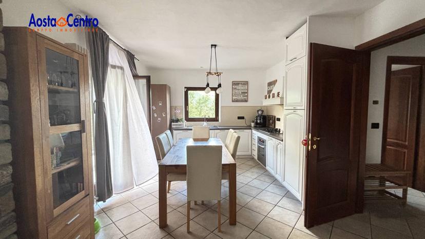 Quadrilocale in Località Plan De Chateaux 1/d, Gignod — foto 3 di 5