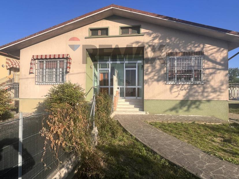 Villa in Via Milazzo 91, Sermide e Felonica — foto 4 di 5