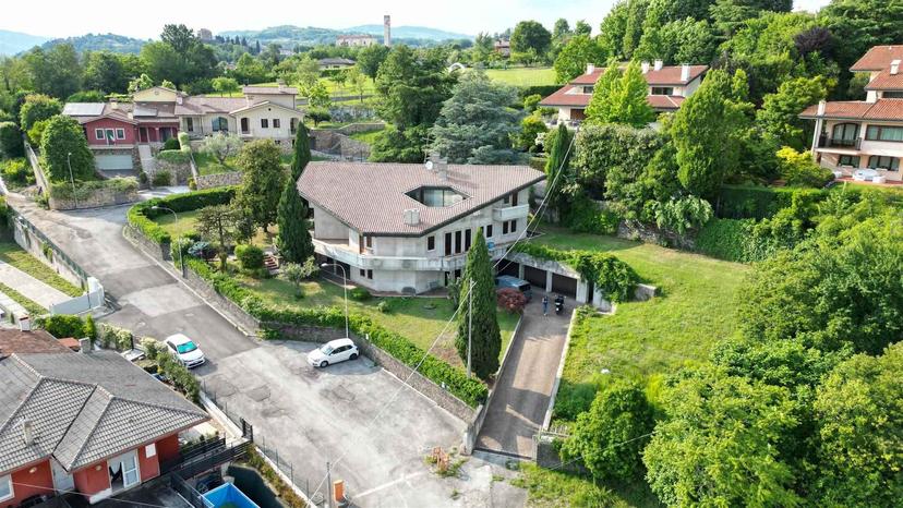 Casa indipendente in Via Moretto, Arzignano — foto 3 di 5