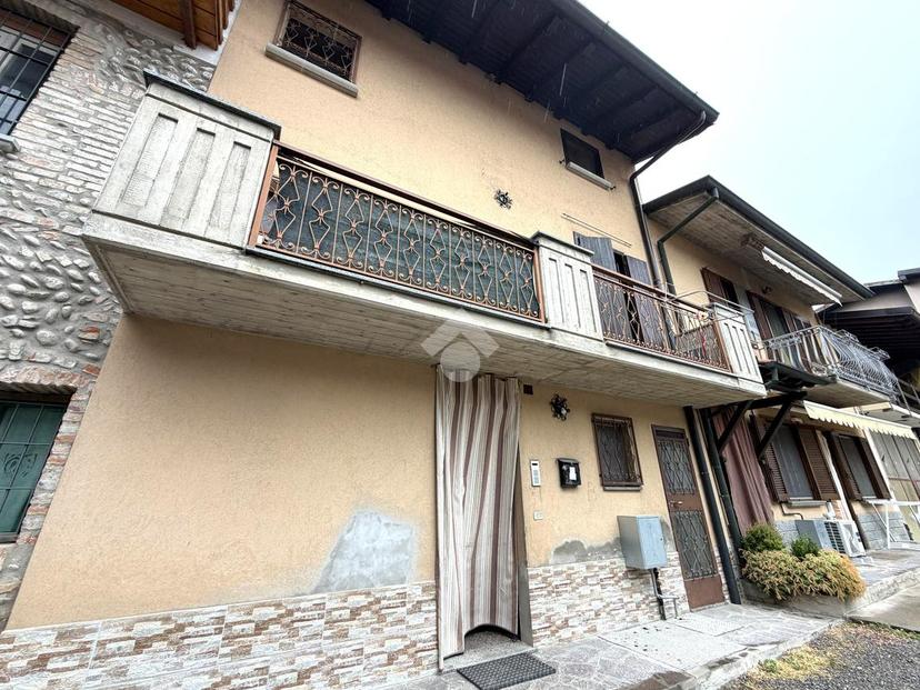 Casa indipendente in Piazza Vittorio Emanuele II 19, Cologno al Serio — foto 4 di 5