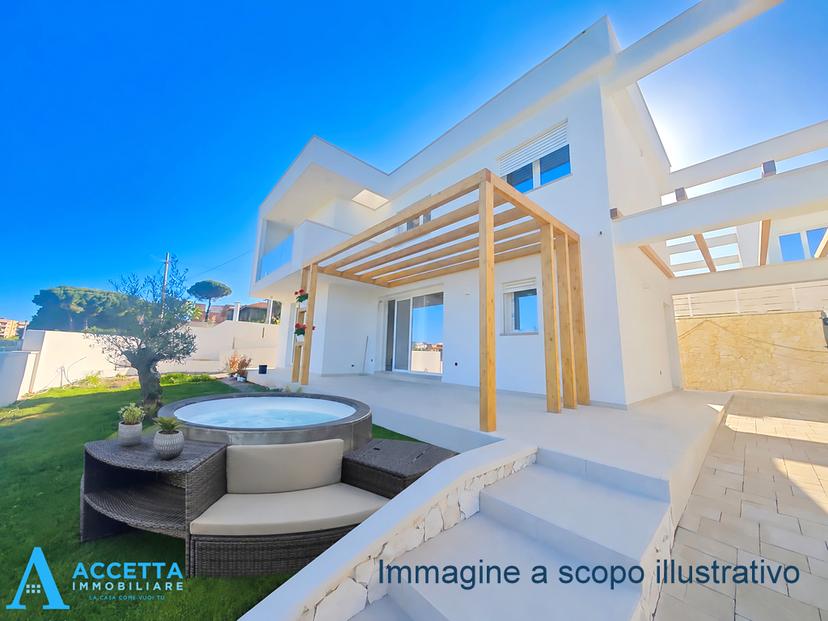 Villa in Via Azalee, Taranto — foto 2 di 5