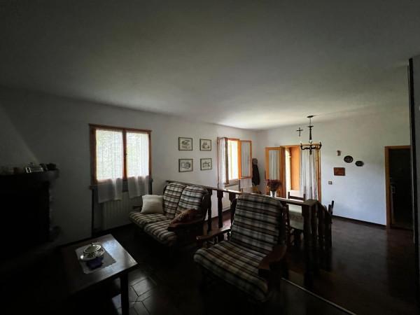 Villa a schiera, Serramazzoni