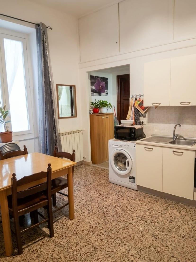 Bilocale in a della Croce 10, La Spezia