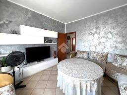 Trilocale in Via XX Settembre 4, Castelli Calepio
