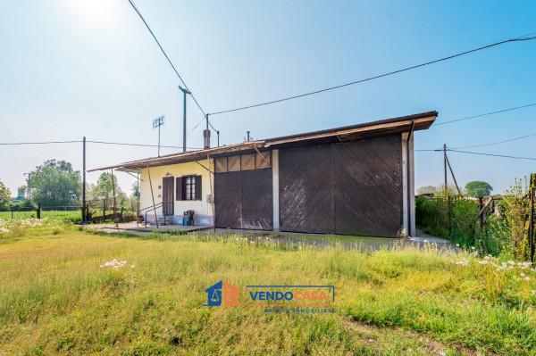 Rustico in Strada Vottignasco 13, Savigliano — foto 5 di 5