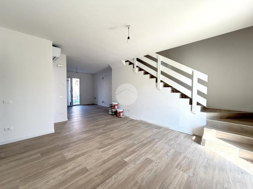Villa a schiera in Via Sinopoli, Martellago — foto 3 di 5