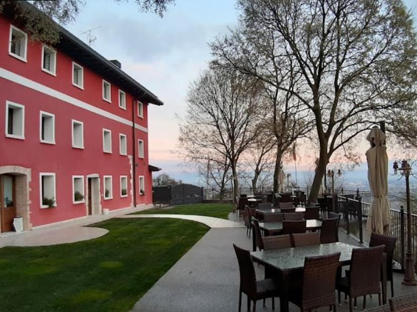 Villa unifamiliare, Caneva
