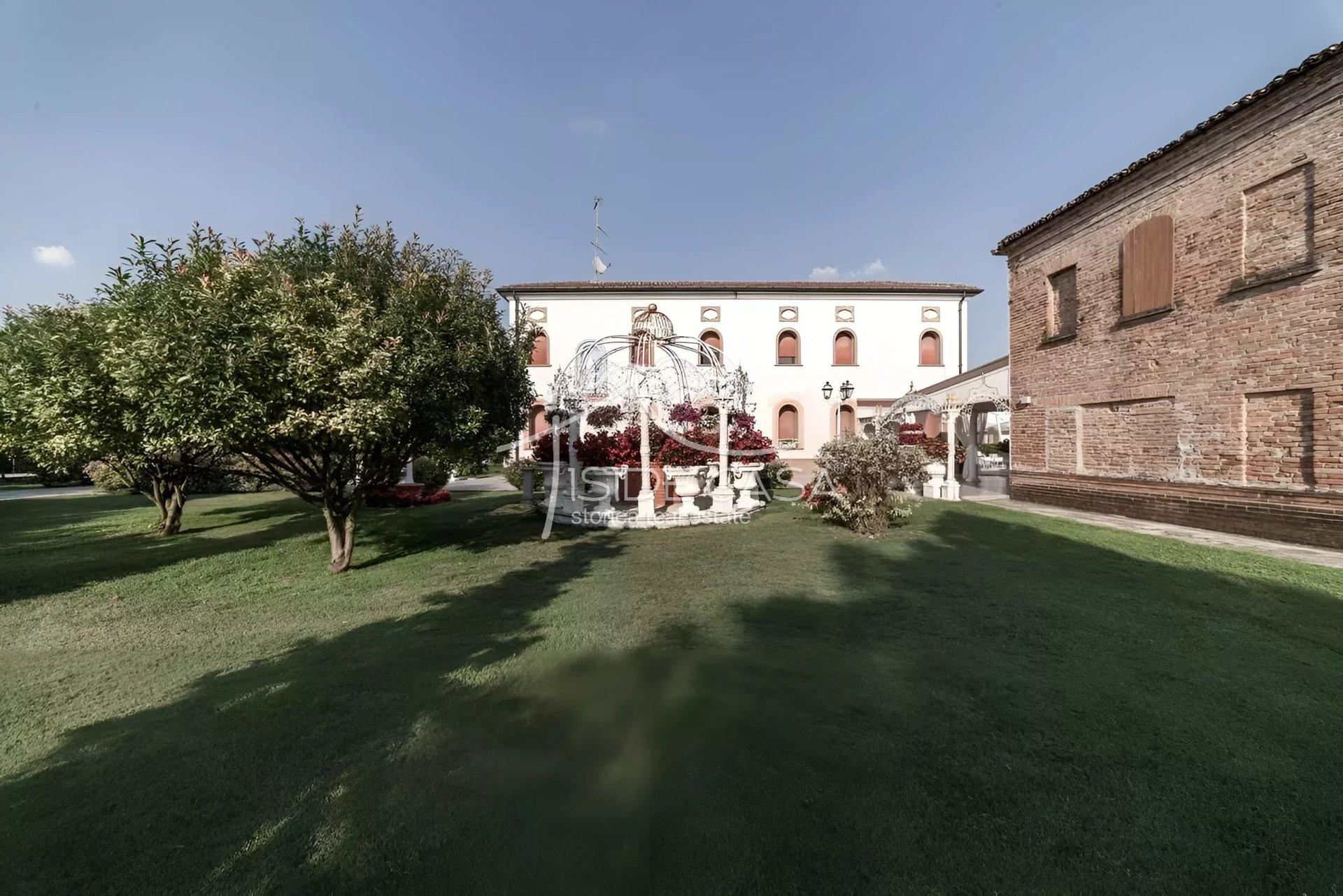 Casa indipendente in Via Campione 40, Bagnolo San Vito