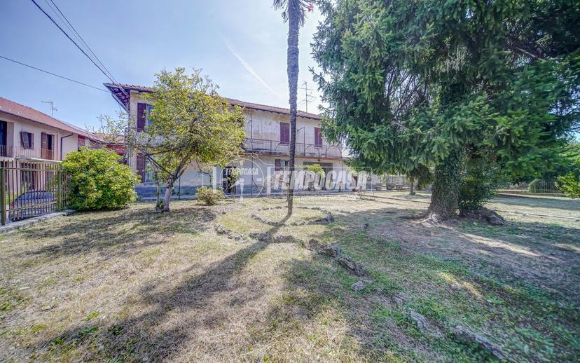 Villa in Via Roma 47, Carnago