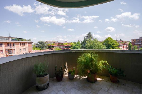 Quadrilocale in Viale Antonio Bizzozero, Parma