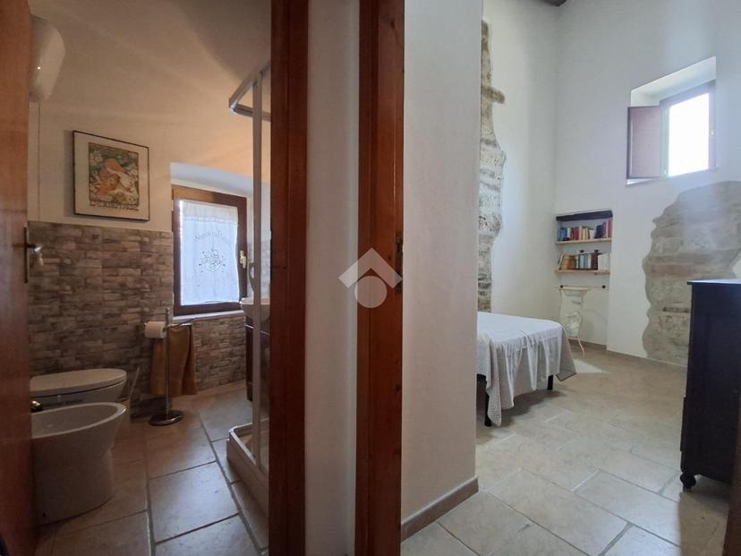 Casa indipendente in Salita della Torre Portaria 1, Acquasparta — foto 3 di 5