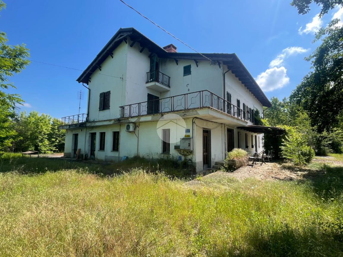 Casa indipendente in Via Case Sparse 16, Azzano d'Asti