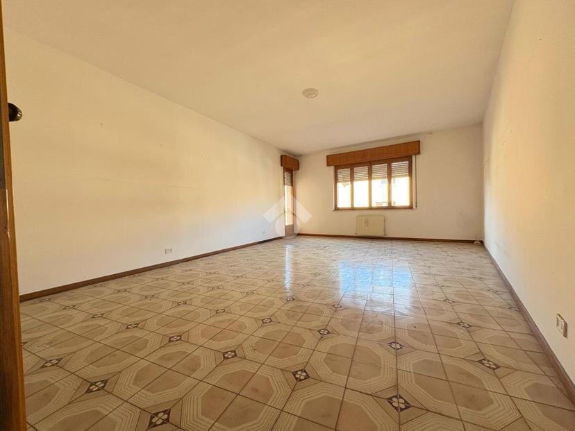 Quadrilocale in Vico Botteghelle 43, Reggio di Calabria — foto 2 di 5