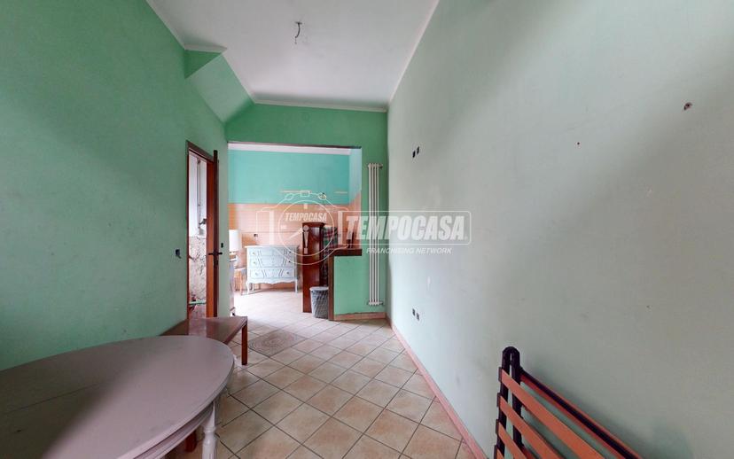 Trilocale in Viale Giovanni Amendola 37, Reggiolo — foto 3 di 5