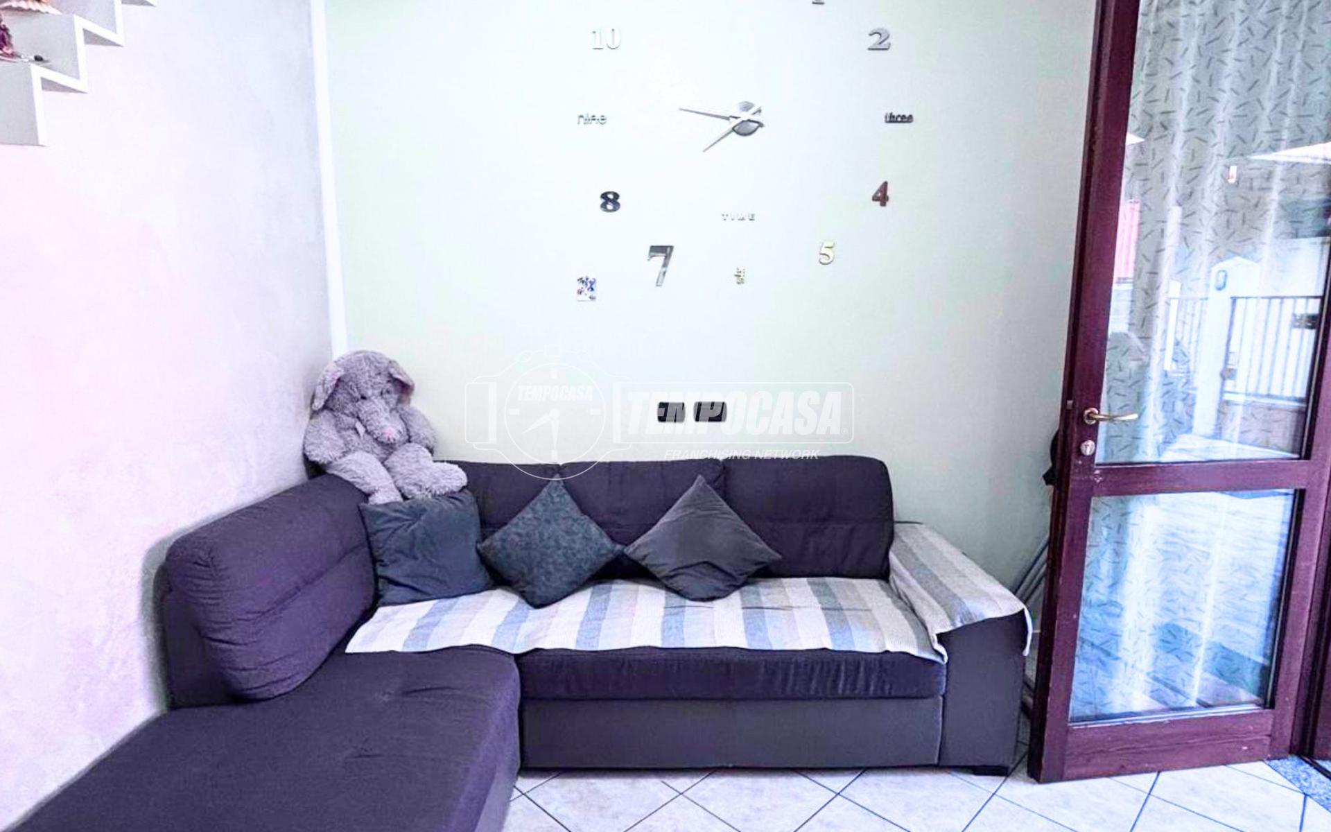 Trilocale in Via San Luigi 36, Caponago