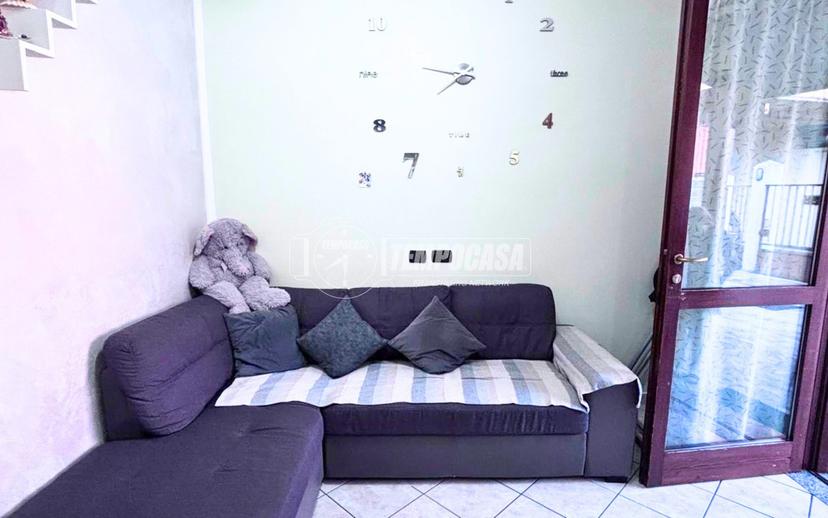 Trilocale in Via San Luigi 36, Caponago