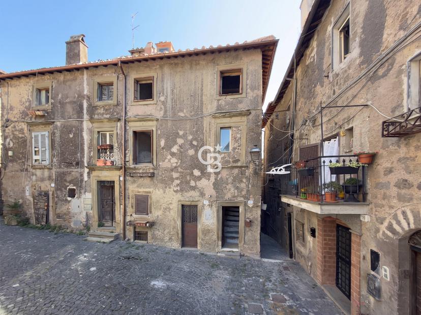 Casa indipendente in Piazza della Rocca 23, Ronciglione