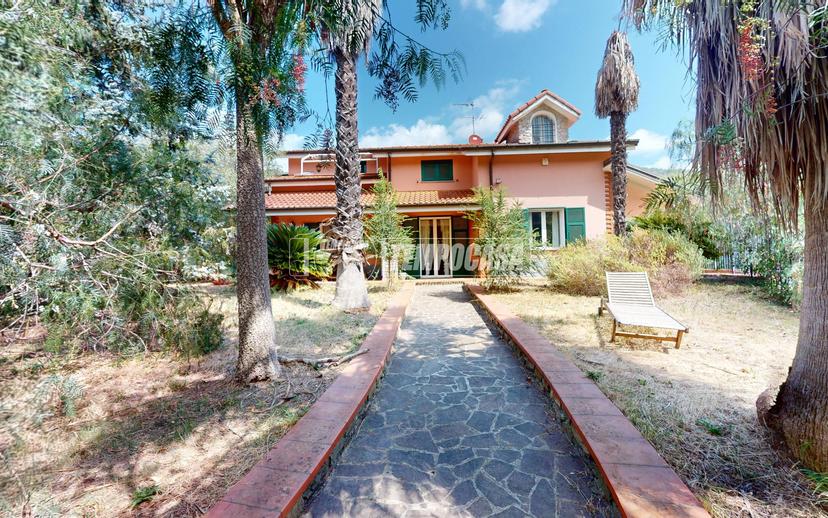 Villa in Strada Provinciale 453 3, Ranzo — foto 5 di 5