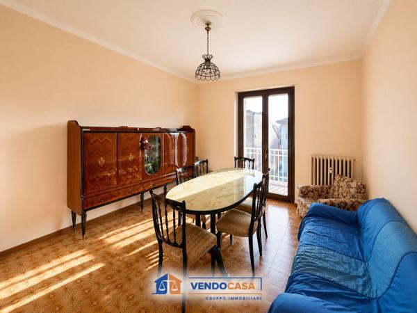 Quadrilocale in Via Carlo Alberto 38, Cherasco — foto 2 di 5