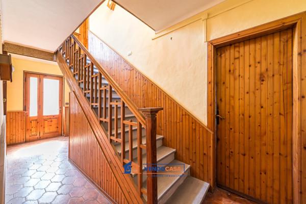 Villa in Via Varaire 3, Piasco — foto 3 di 5