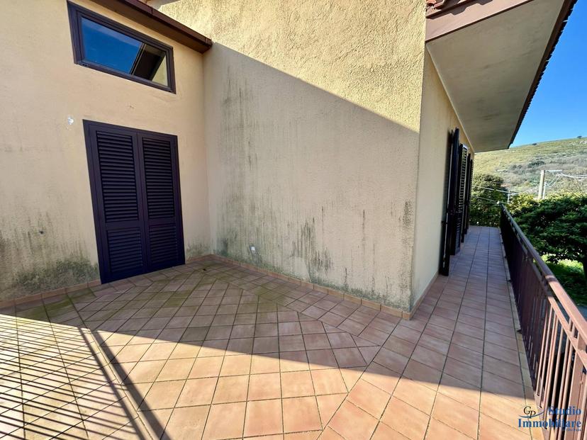 Casa indipendente in Via Passignano 33, Lenola — foto 4 di 5