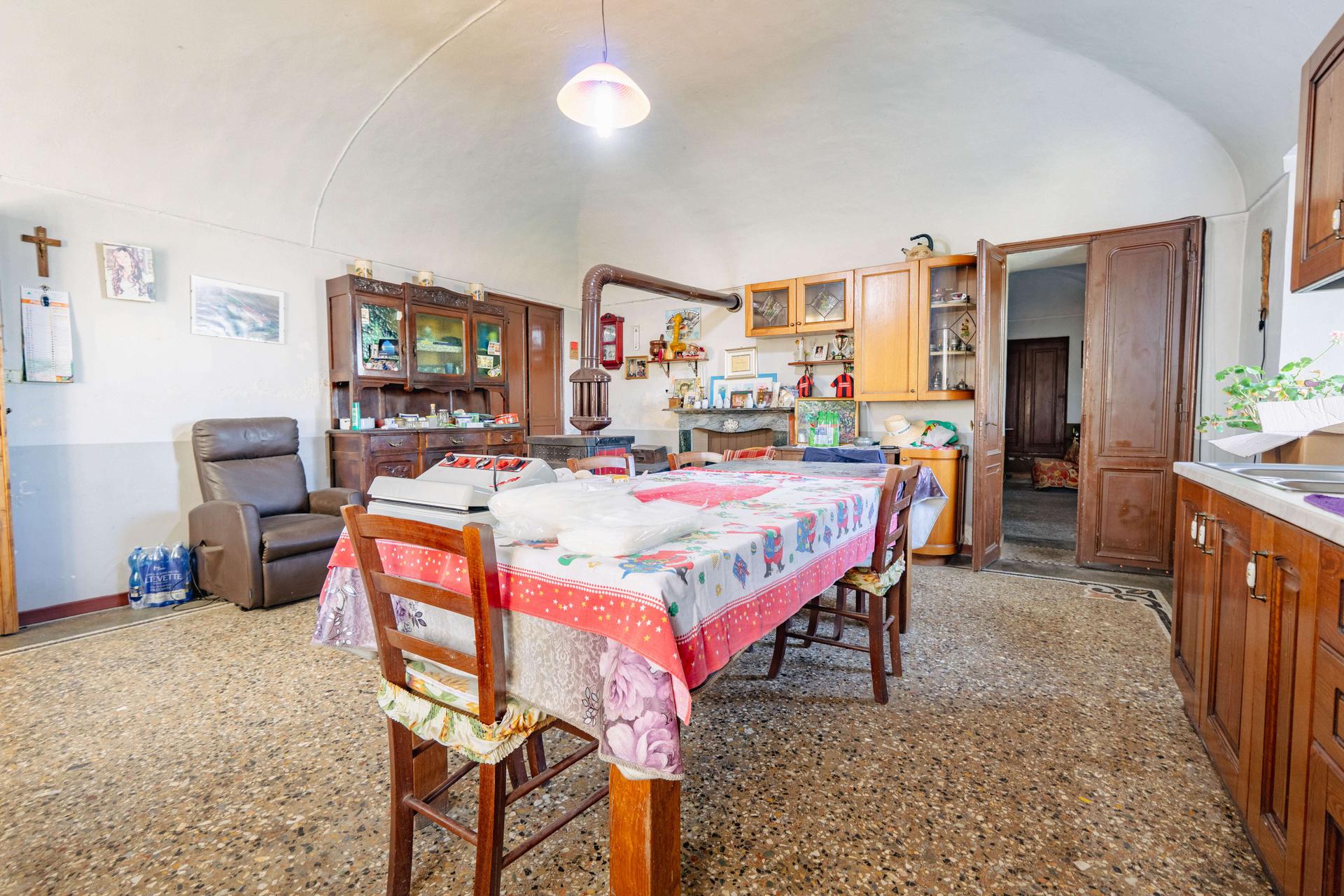 Rustico in Strada Galavardiera  8, Cumiana