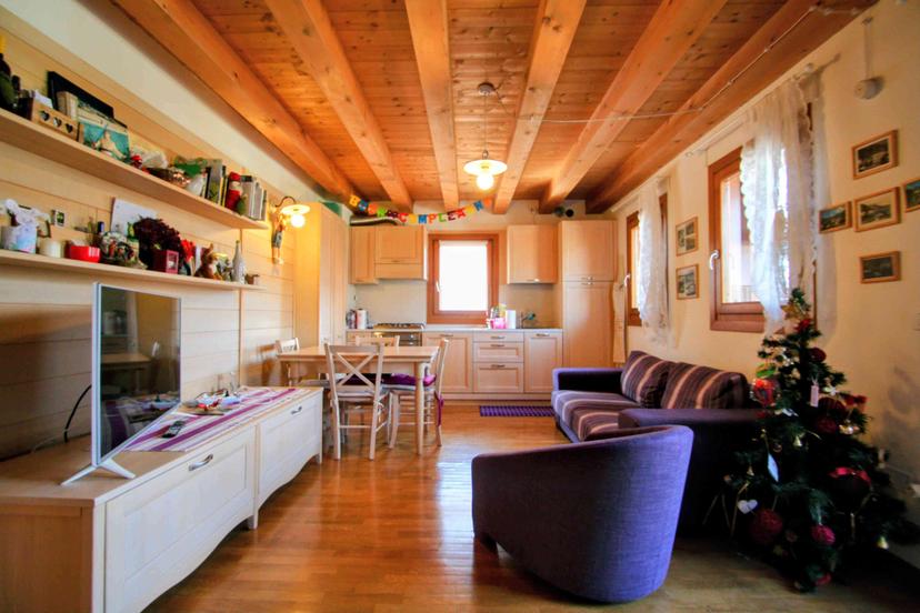 Appartamento in Via Piate, Lorenzago di Cadore — foto 4 di 5