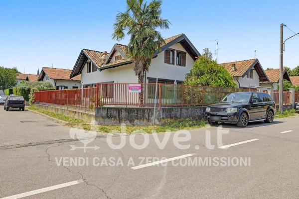 Villa in Via Giuseppe Verdi 14, Ferno — foto 2 di 5