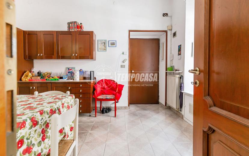 Trilocale in Via Garigliano 8, Milano