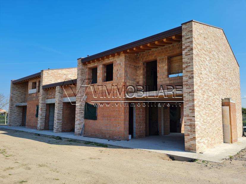 Villa a schiera in Via Sabbionara, Ospedaletto Euganeo — foto 2 di 5